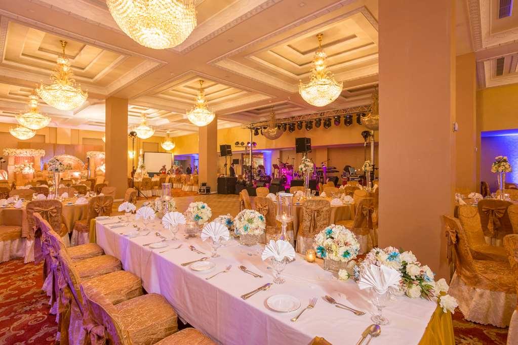 The Grand Kandyan Hotel