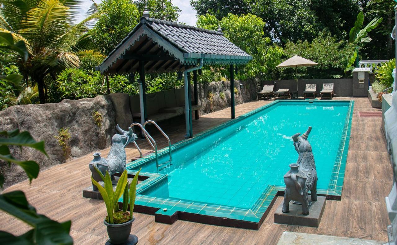 Manor House-kandy Hotel 3*