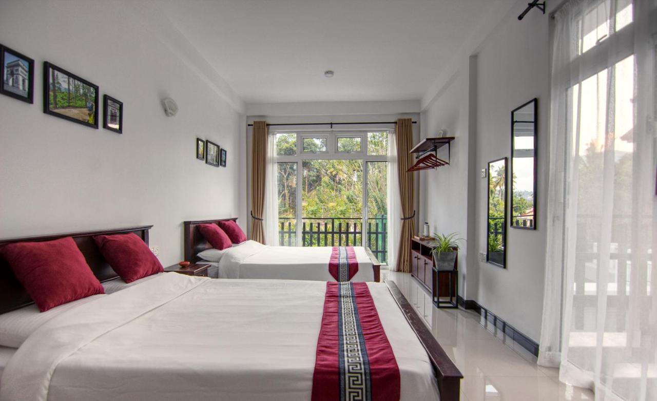 Homestay De Paris A *