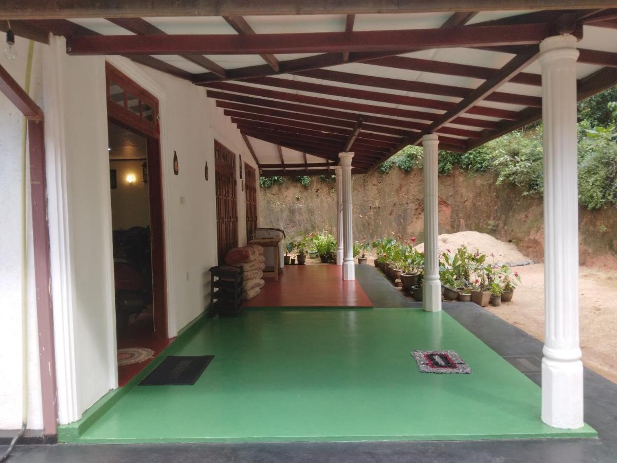 Guest house Lak Sewana *