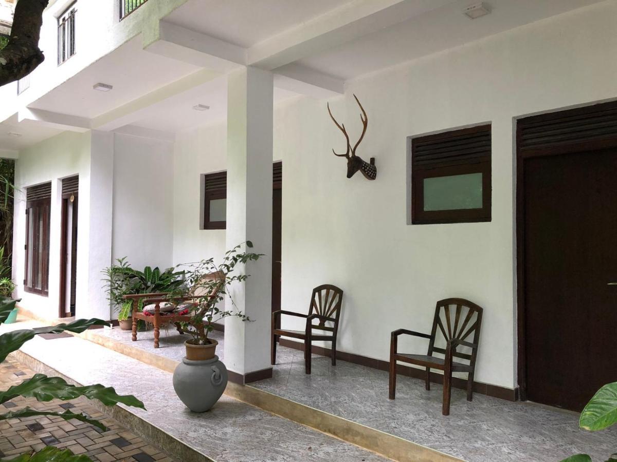Anniewatte House Homestay *