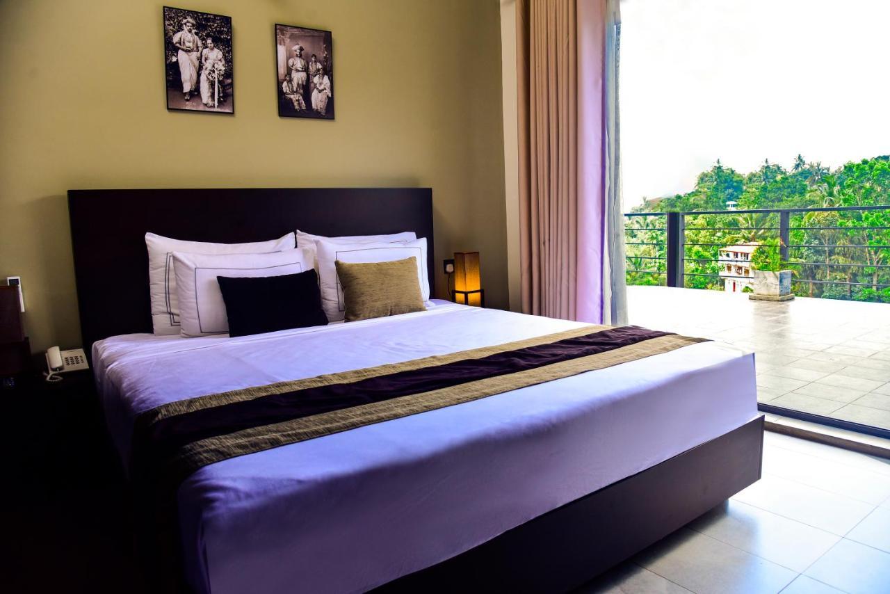 Hotel Pine Hill Kandy