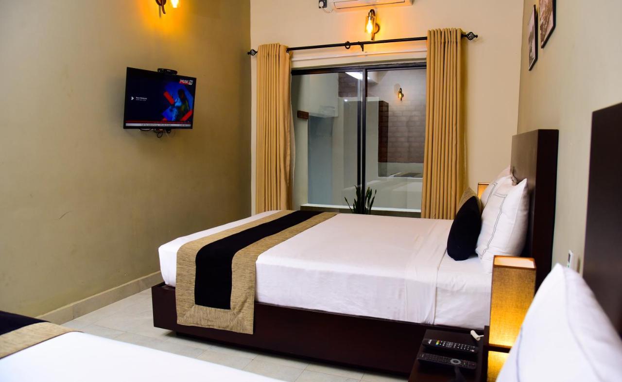 Hotel Pine Hill