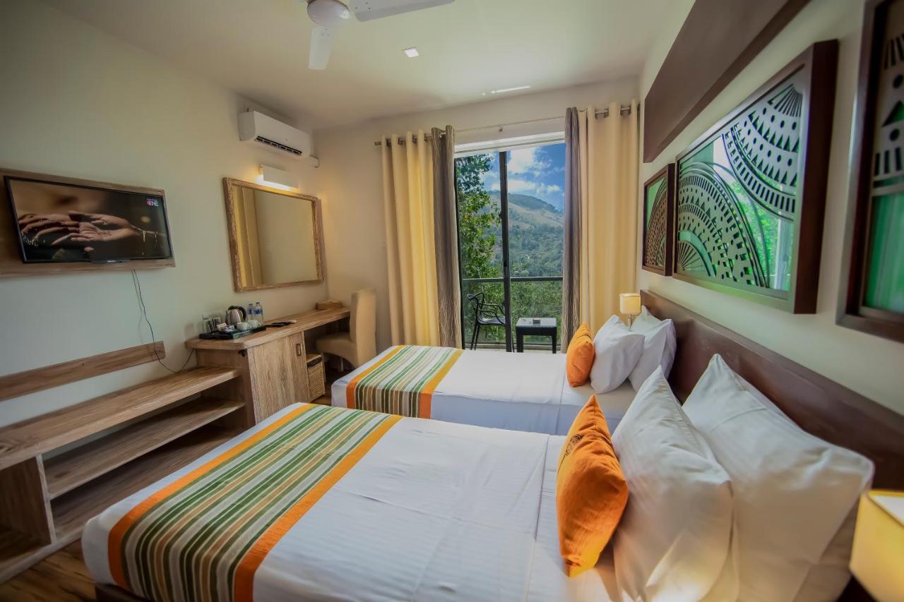 Hotel Skyloft By Aaradhya 4*