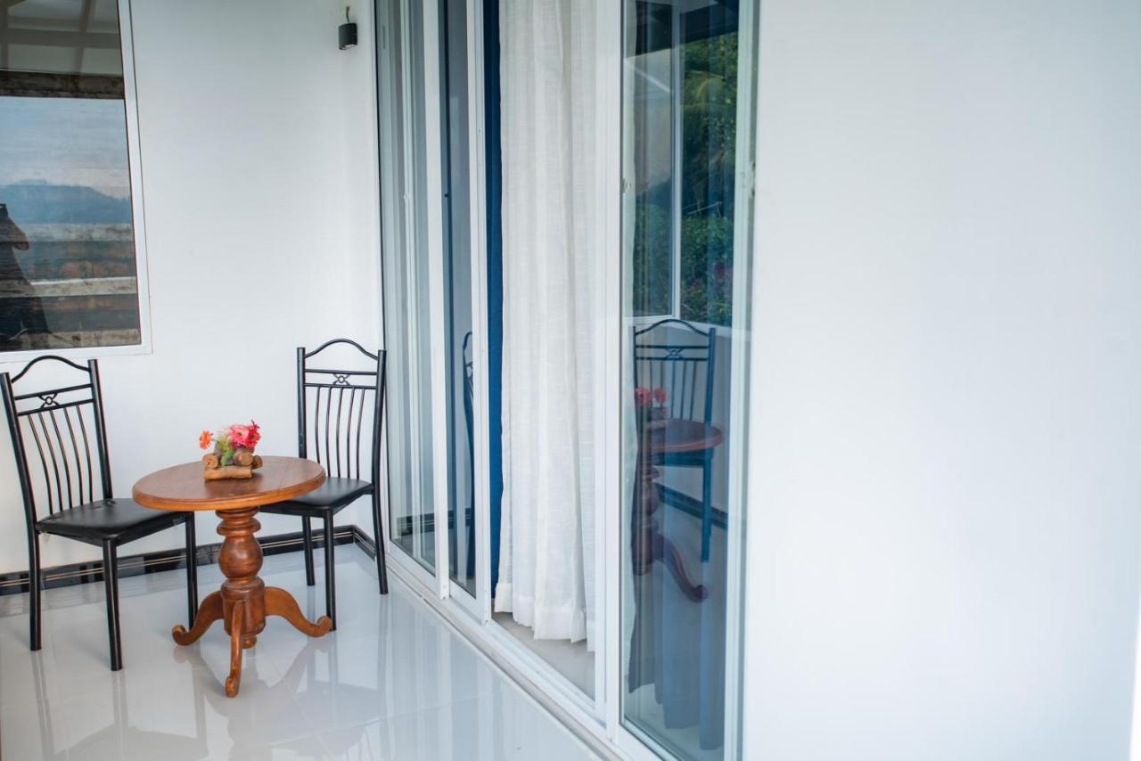 Sky Edge Kandy