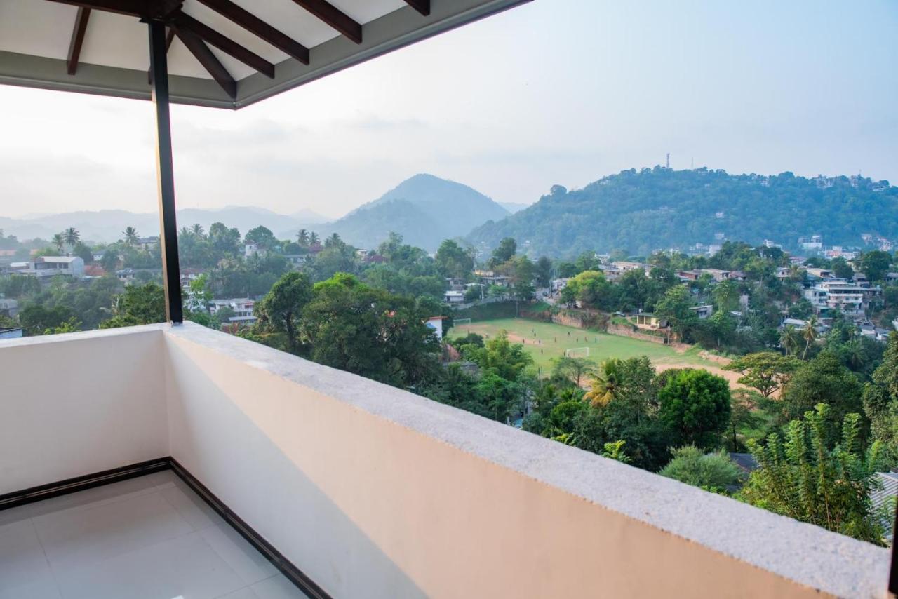 Sky Edge Homestay Kandy