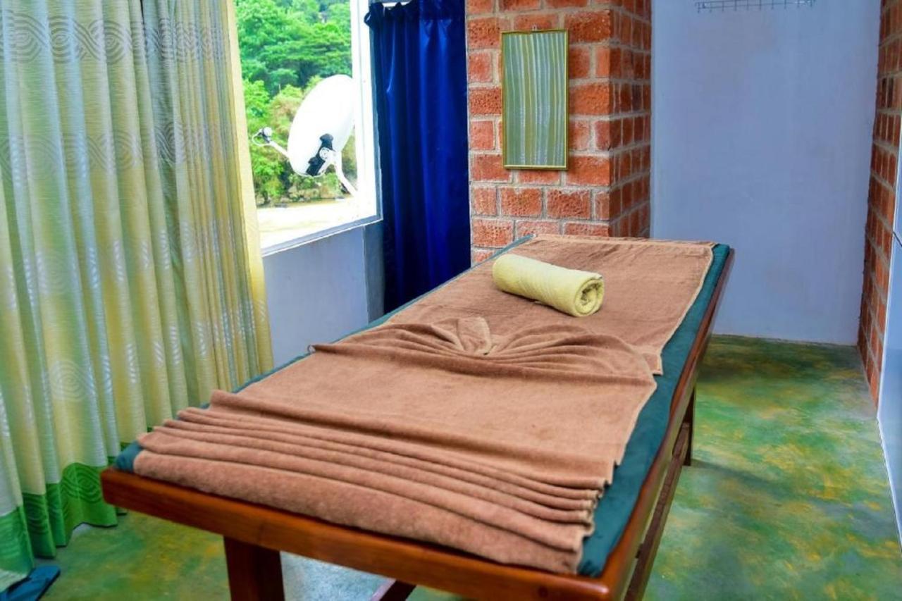 Rivara & Guest house Kandy