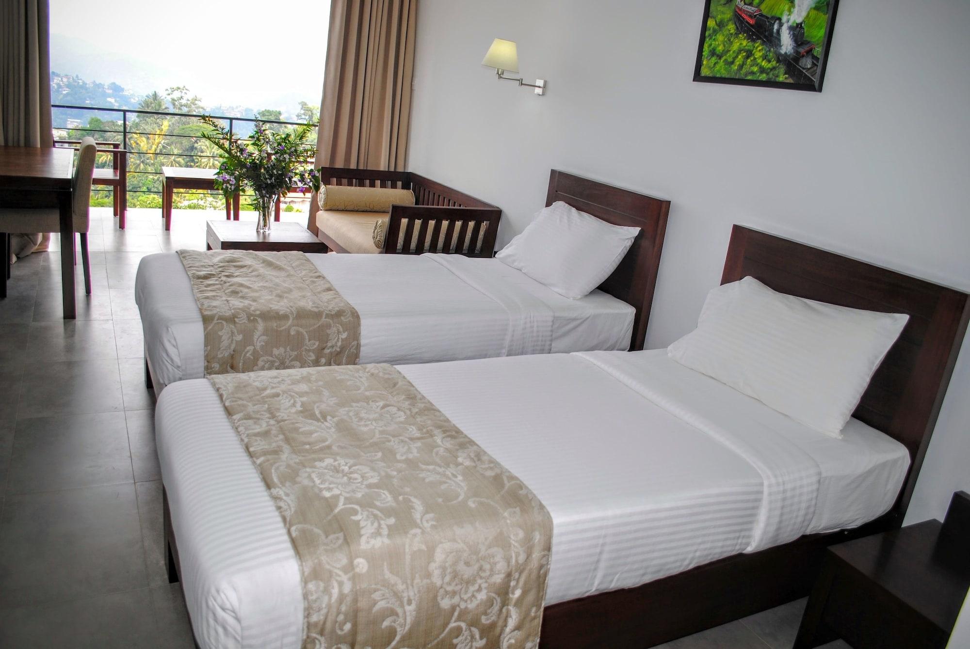 Hotel The Kandyan 4*