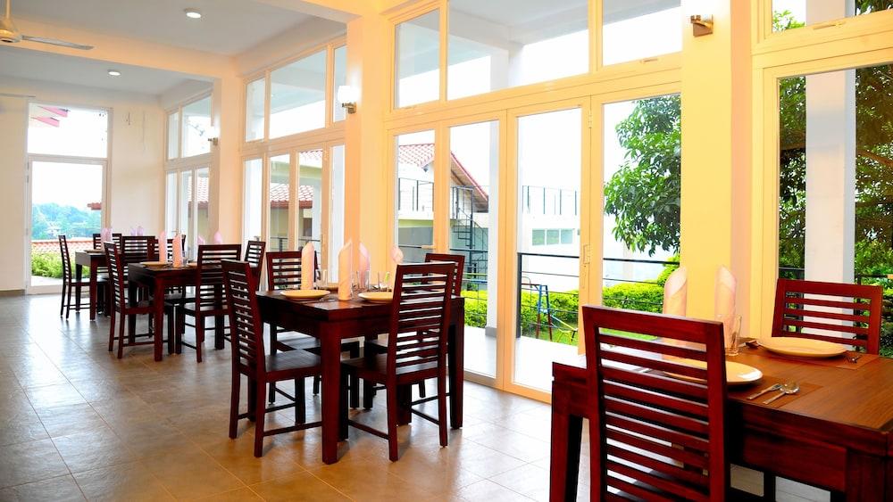 Hotel The Kandyan