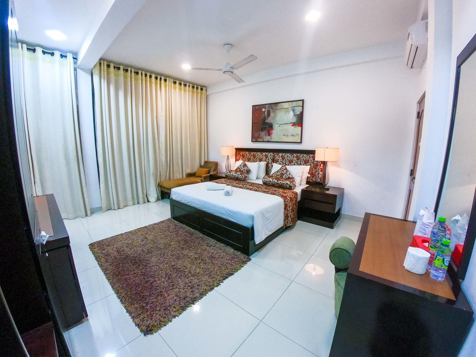 Hotel Romance Hills