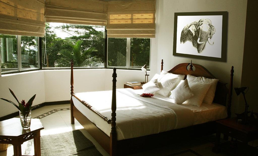 Mowbrey House Resort