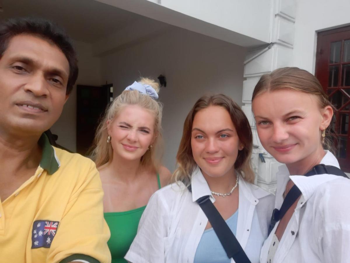 Antique Tourists Kandy