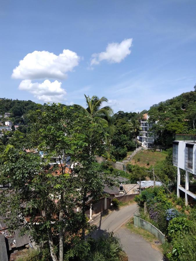 Edge Kandy