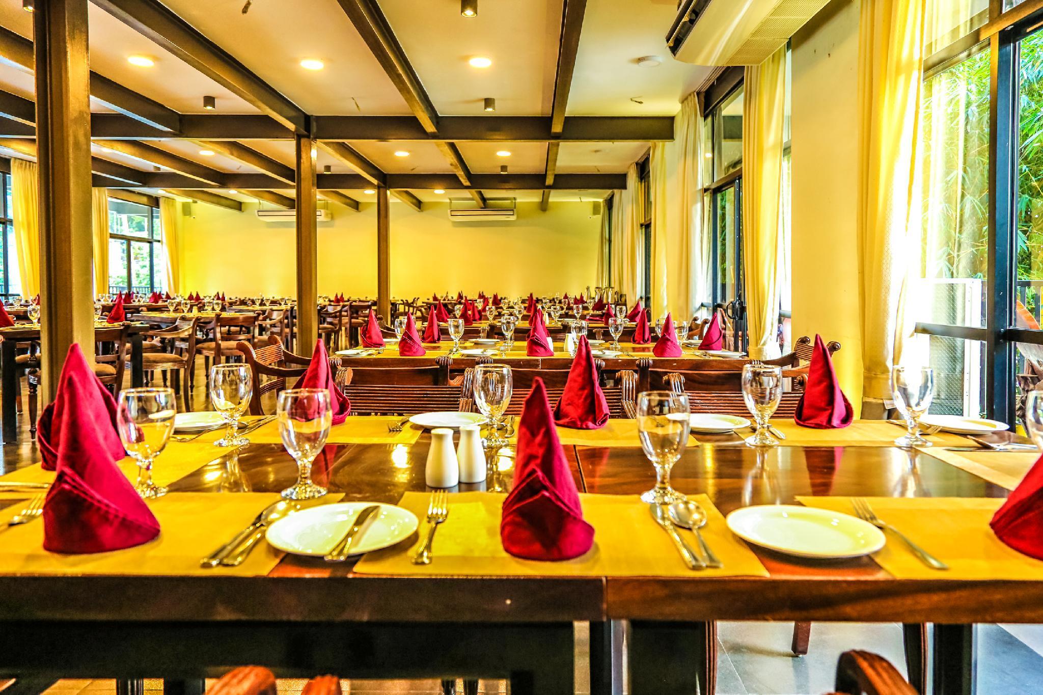Oak Ray Regency Hotel 5*