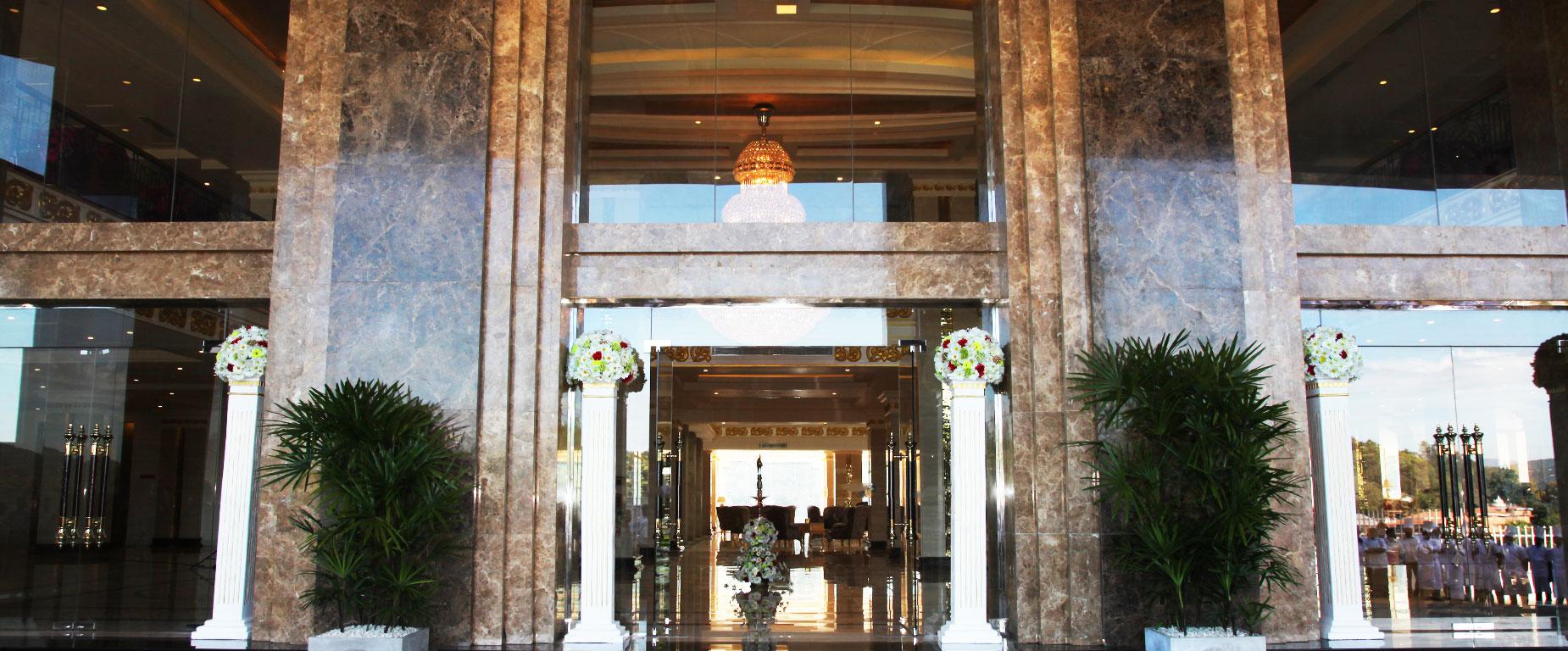 Hotel The Grand Kandyan Kandy