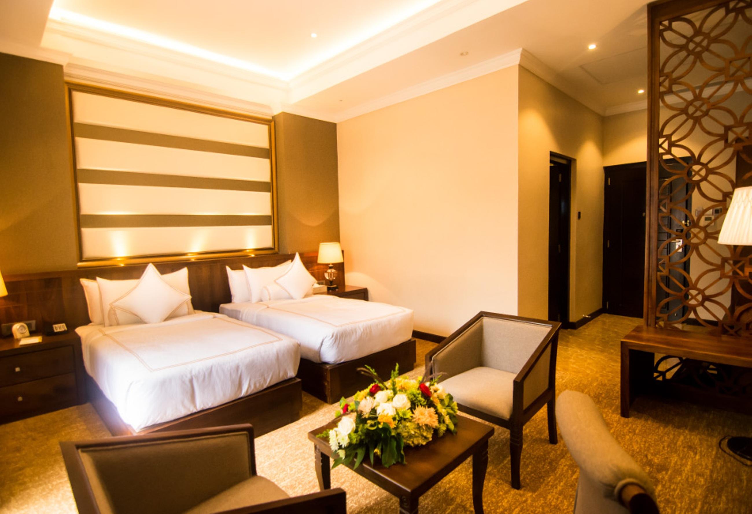 The Golden Crown Hotel Kandy