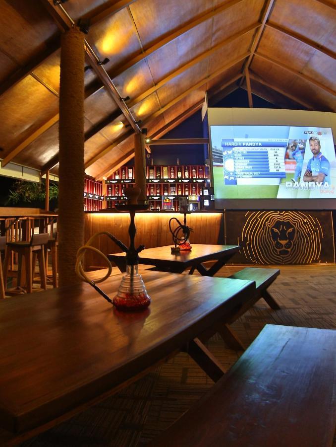 Sizzle Sports Club Hostel *