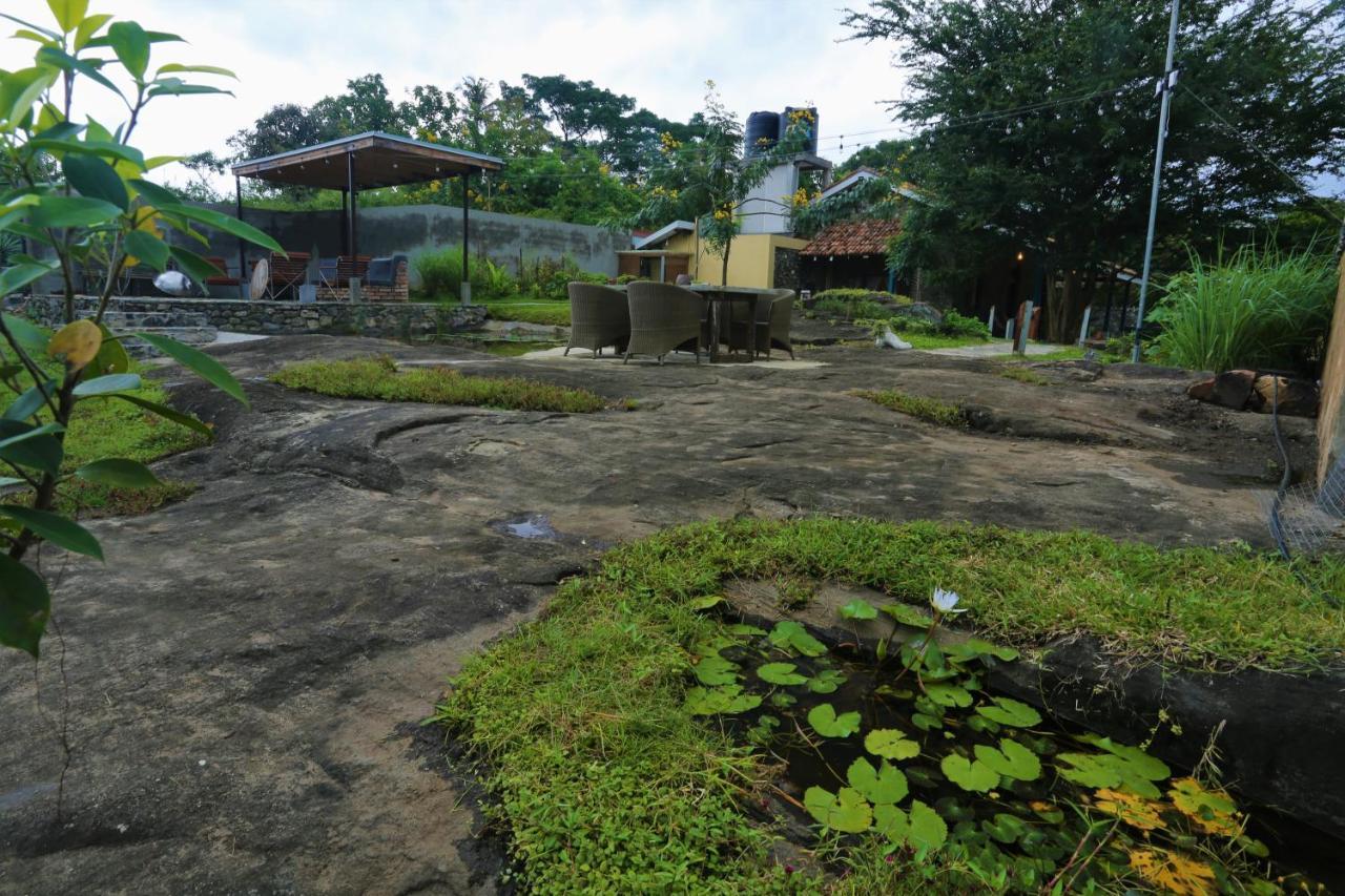 Lodge Stone Kandy