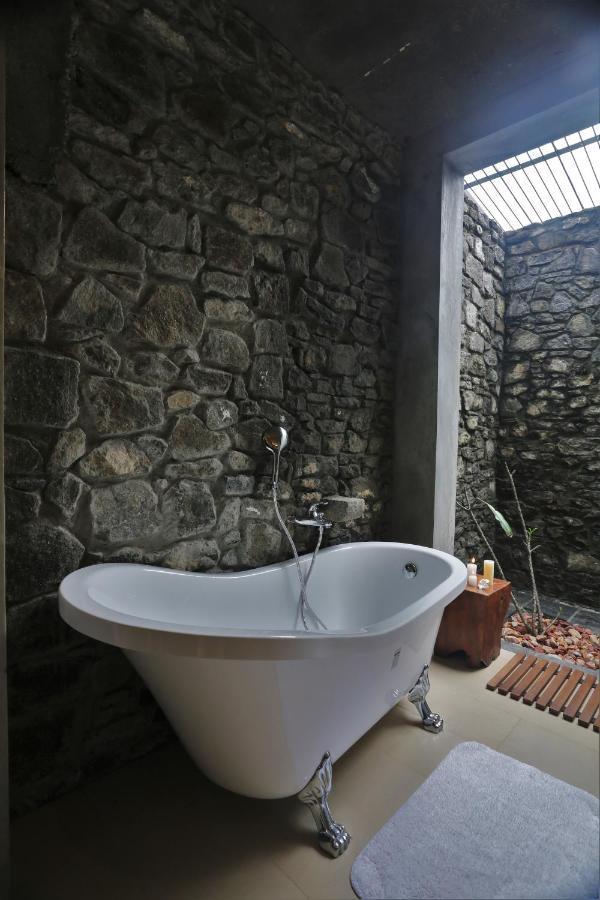 Stone Lodge
