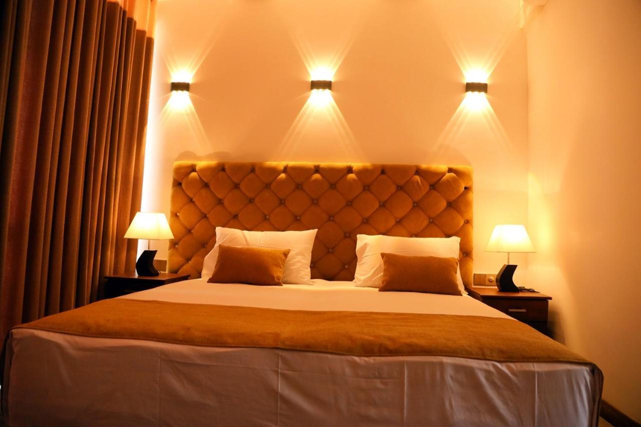 Crown & Crown Kandy