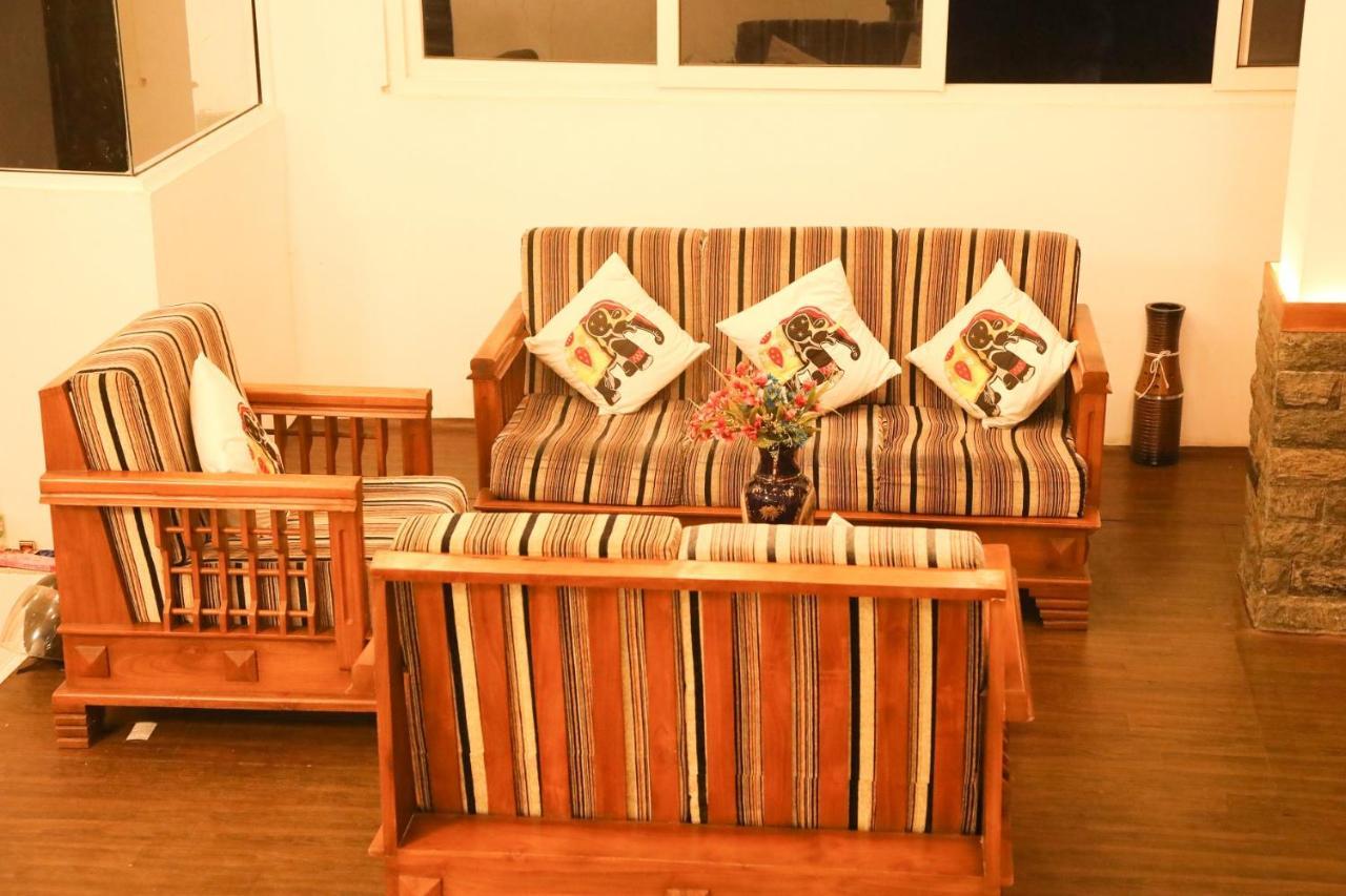 Hotel Crown & Crown Kandy