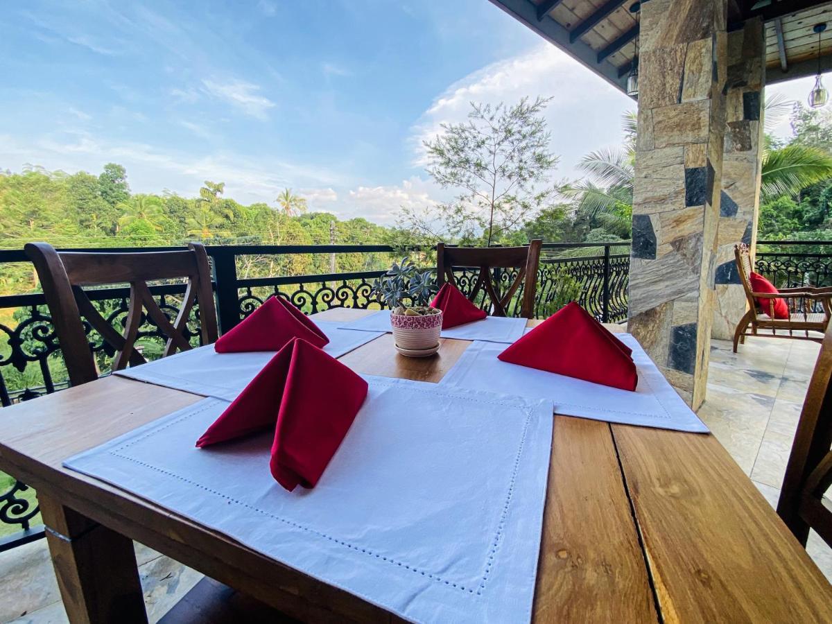 Hotel Danisco Leisure Bunglow Kandy