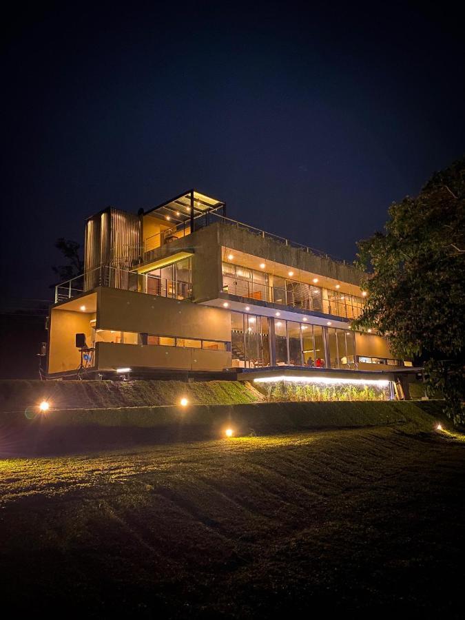 Escala Villa