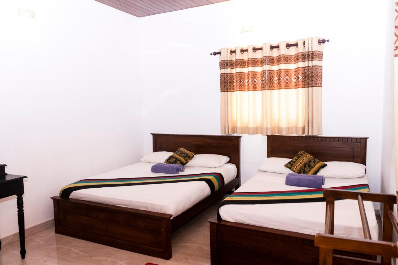 Riverside Hotel Kandy