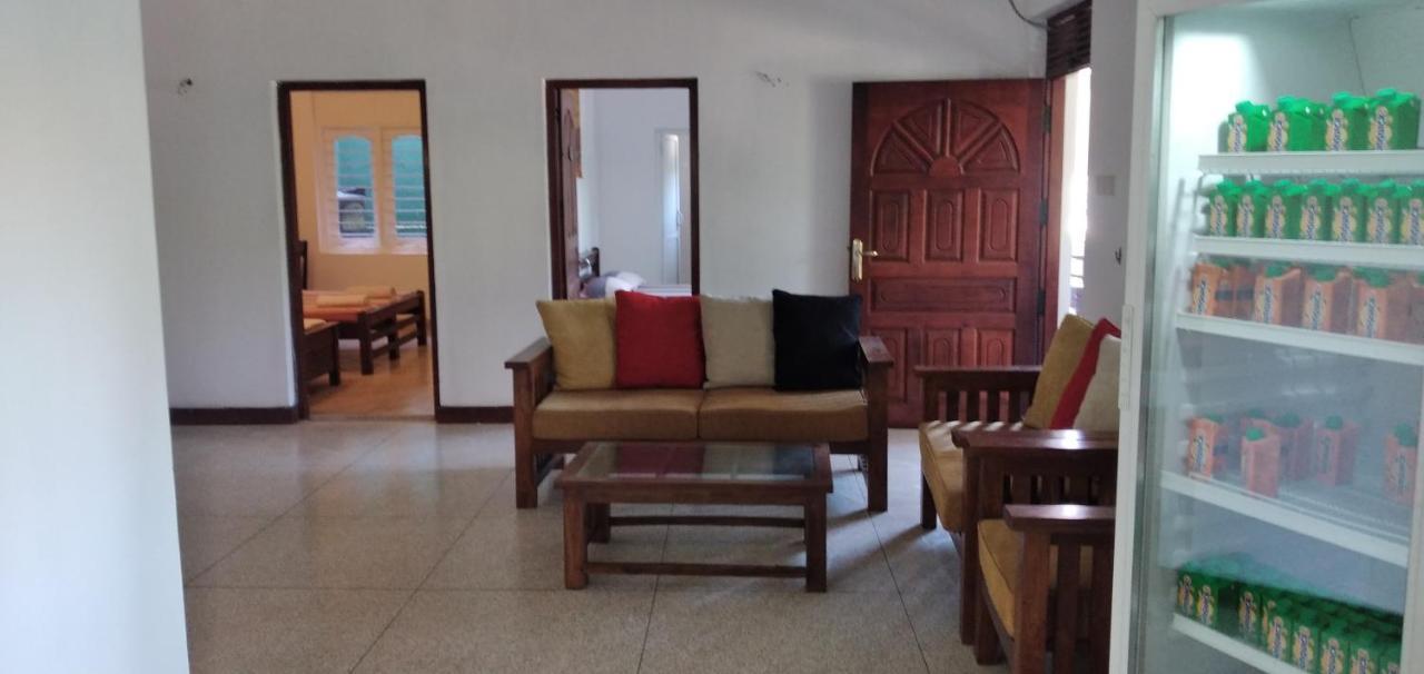 Lanka Hotel Kandy