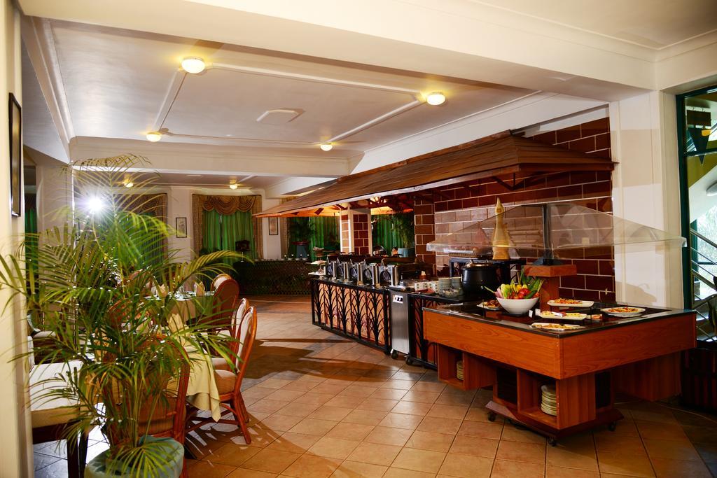 Hotel The Royal Mall Kandy