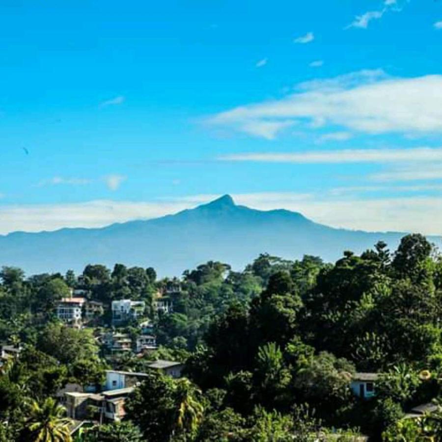 The Tenthola Kandy