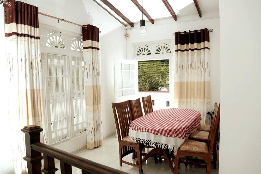 Sobasee * Kandy