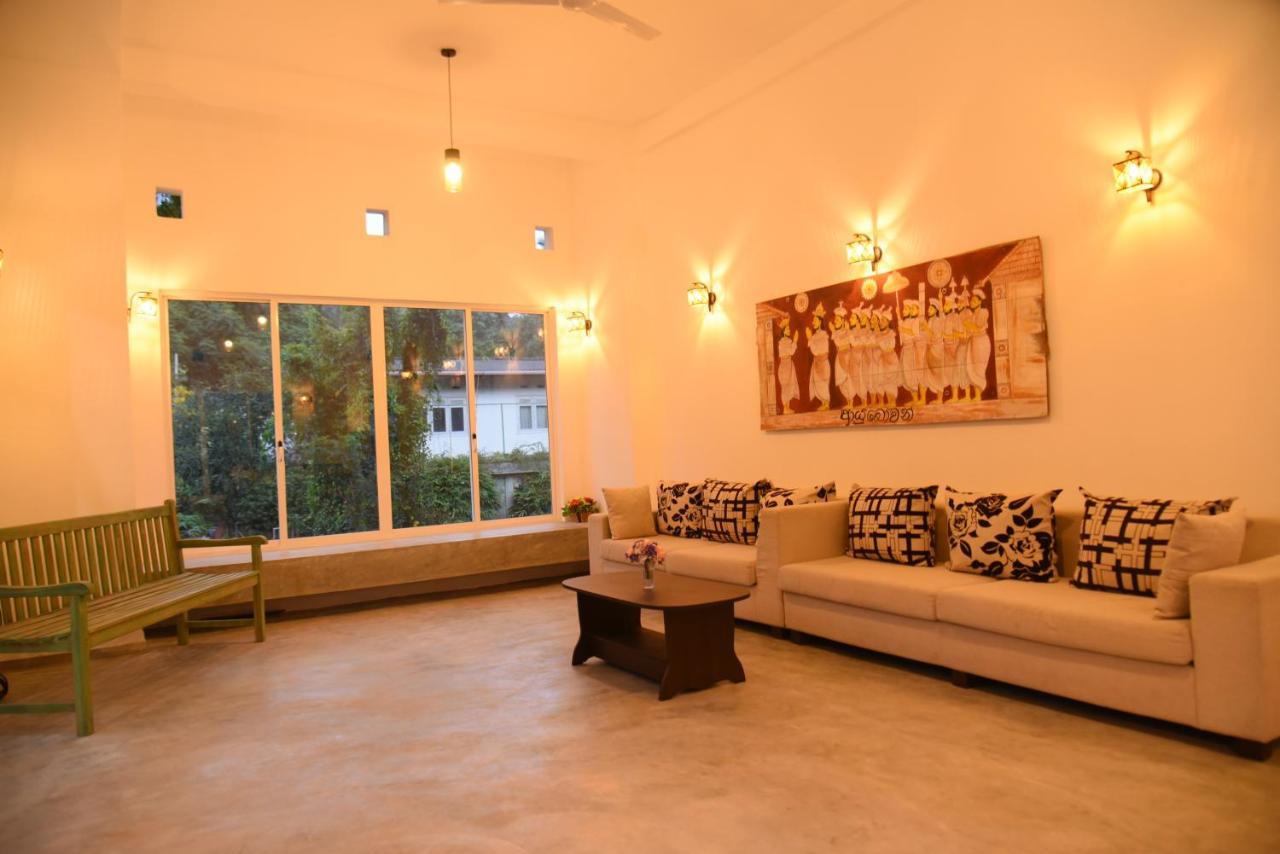 Everdew Apartment