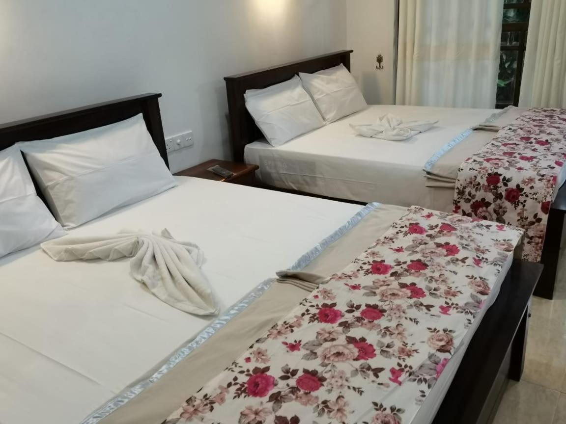 Guest house Kandy Moon Hills Hotel 3*