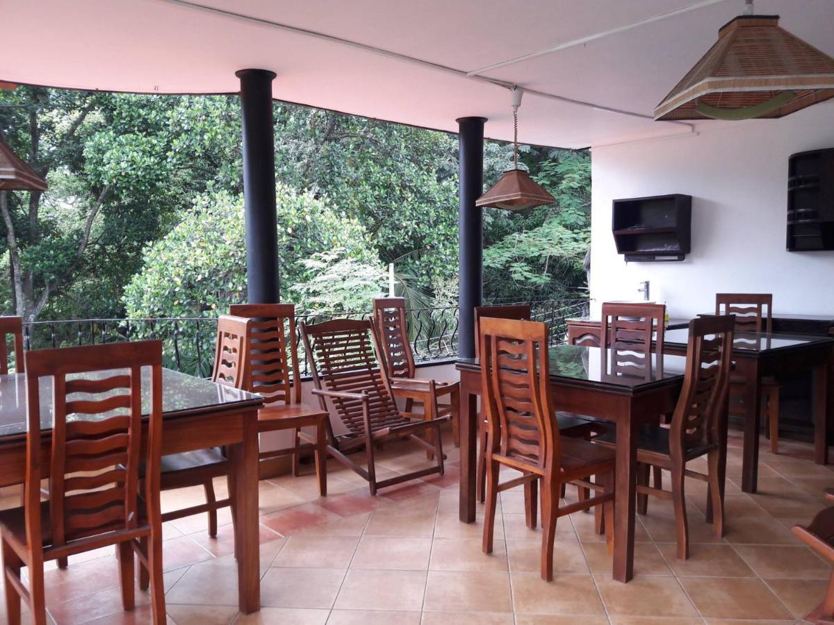 Hotel New 2*