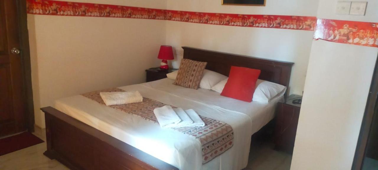 Guest house Kandy Moon Hills Hotel 3*