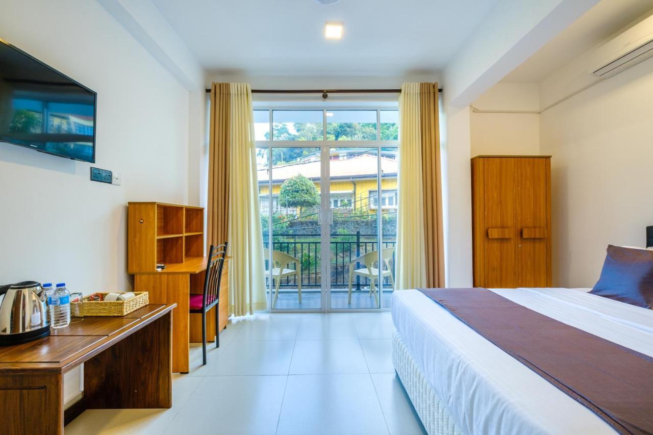 Hotel Queens Mount Ridge Kandy