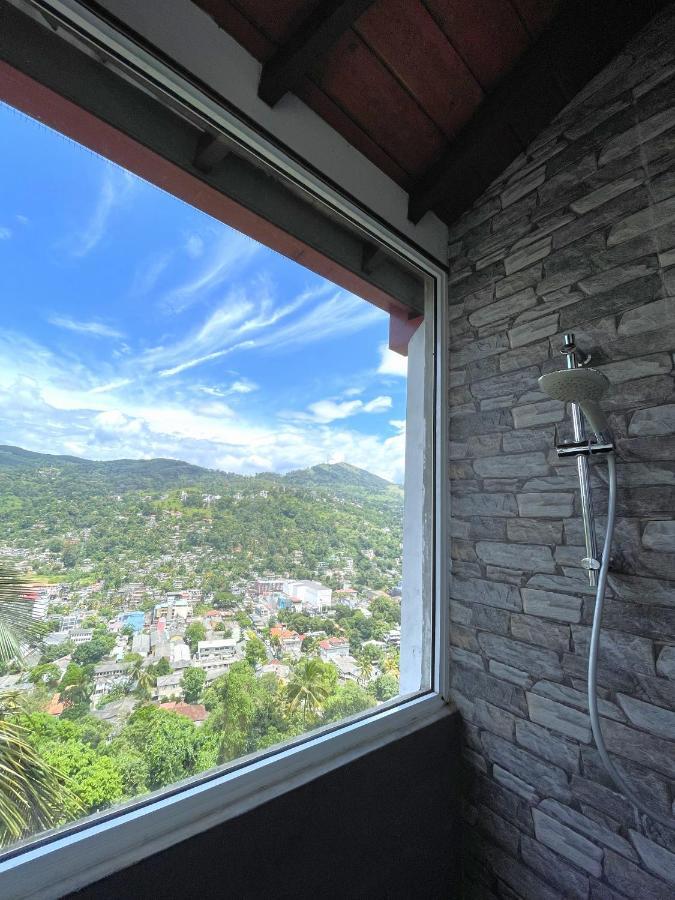The Skydeck Homestay Kandy