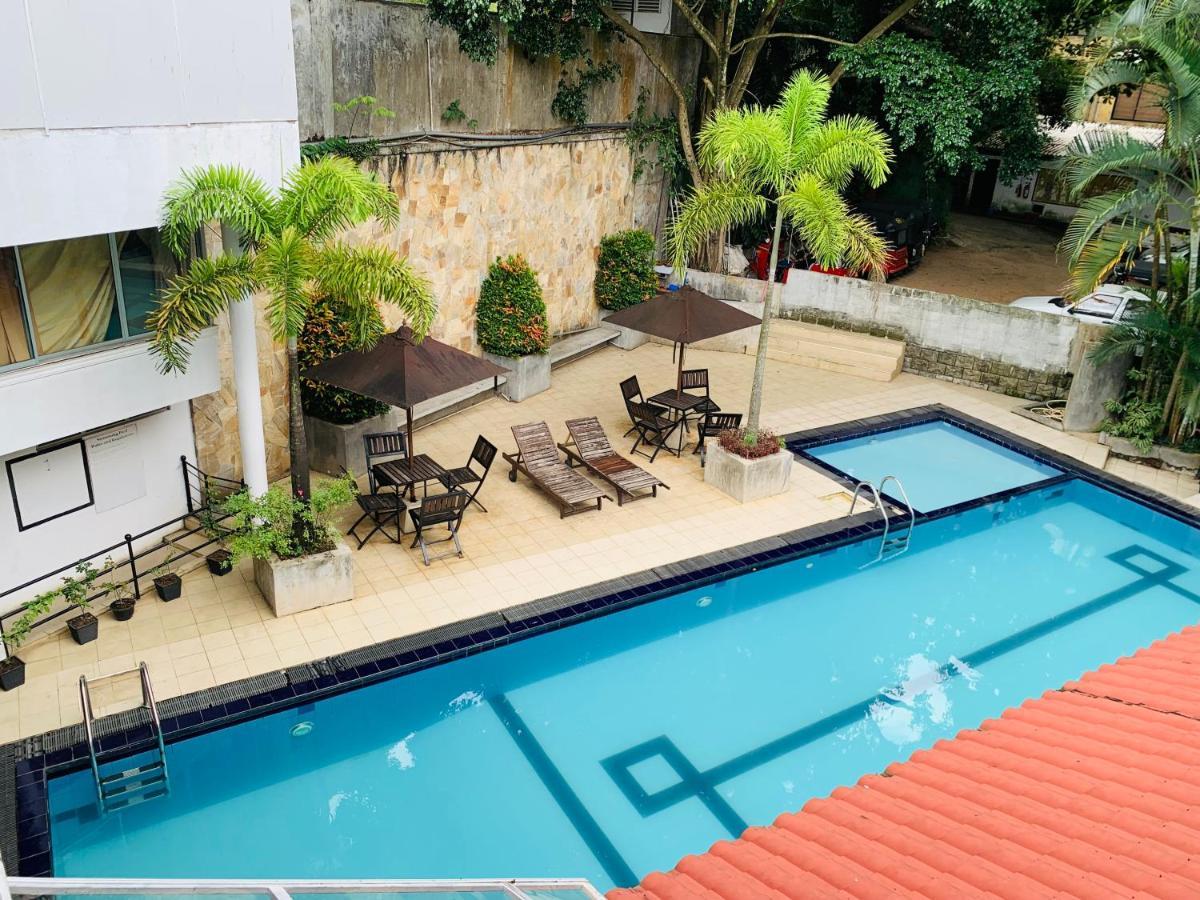 Gangaaddara Hotel
