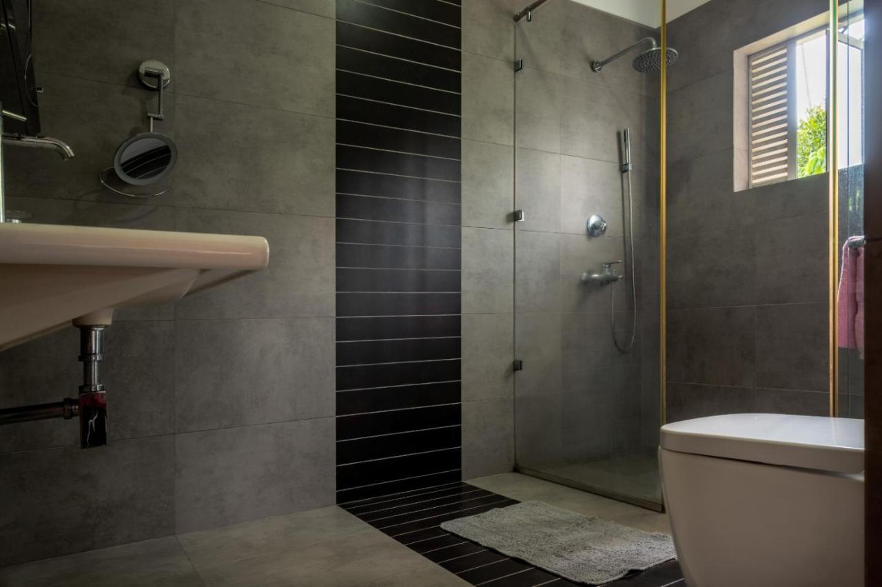 Twin Guest house *