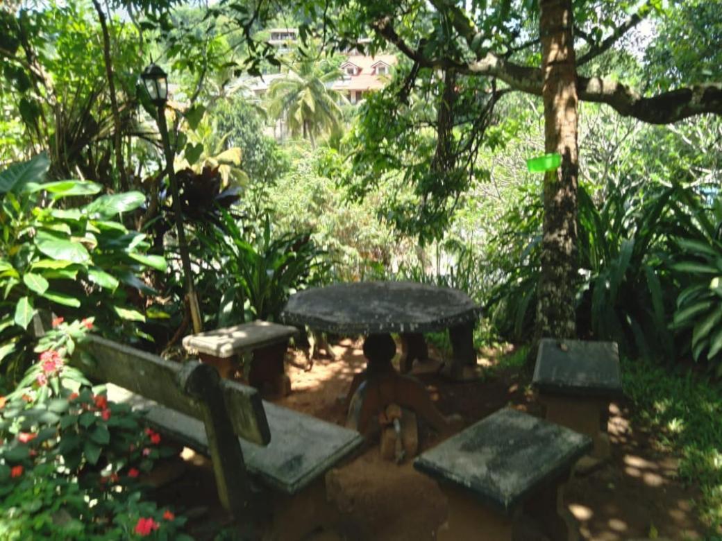 Hotel Anniwatta Rest *
