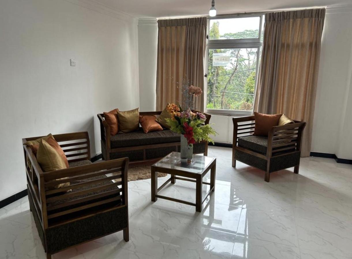 Apartment Kandy Holiday Home *