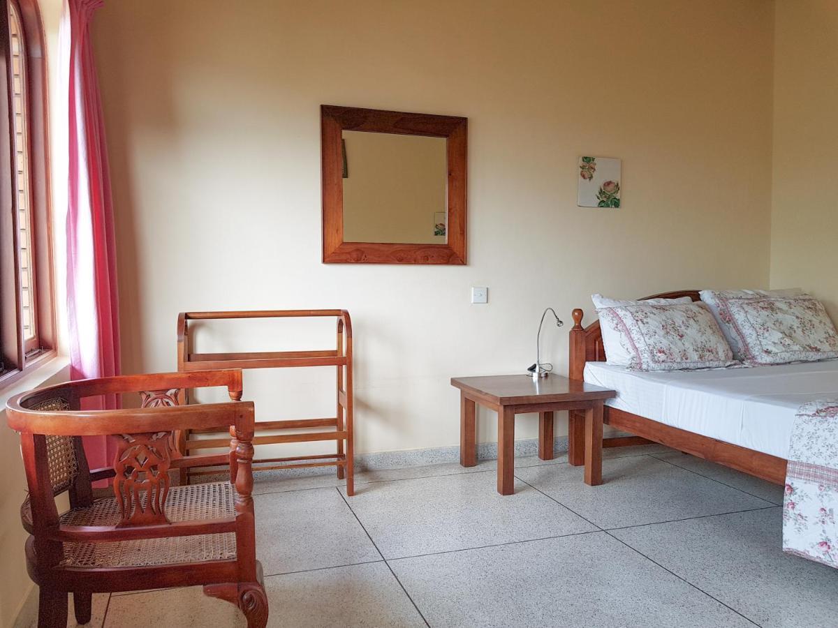 The Views - 360 Mountain View Homestay *