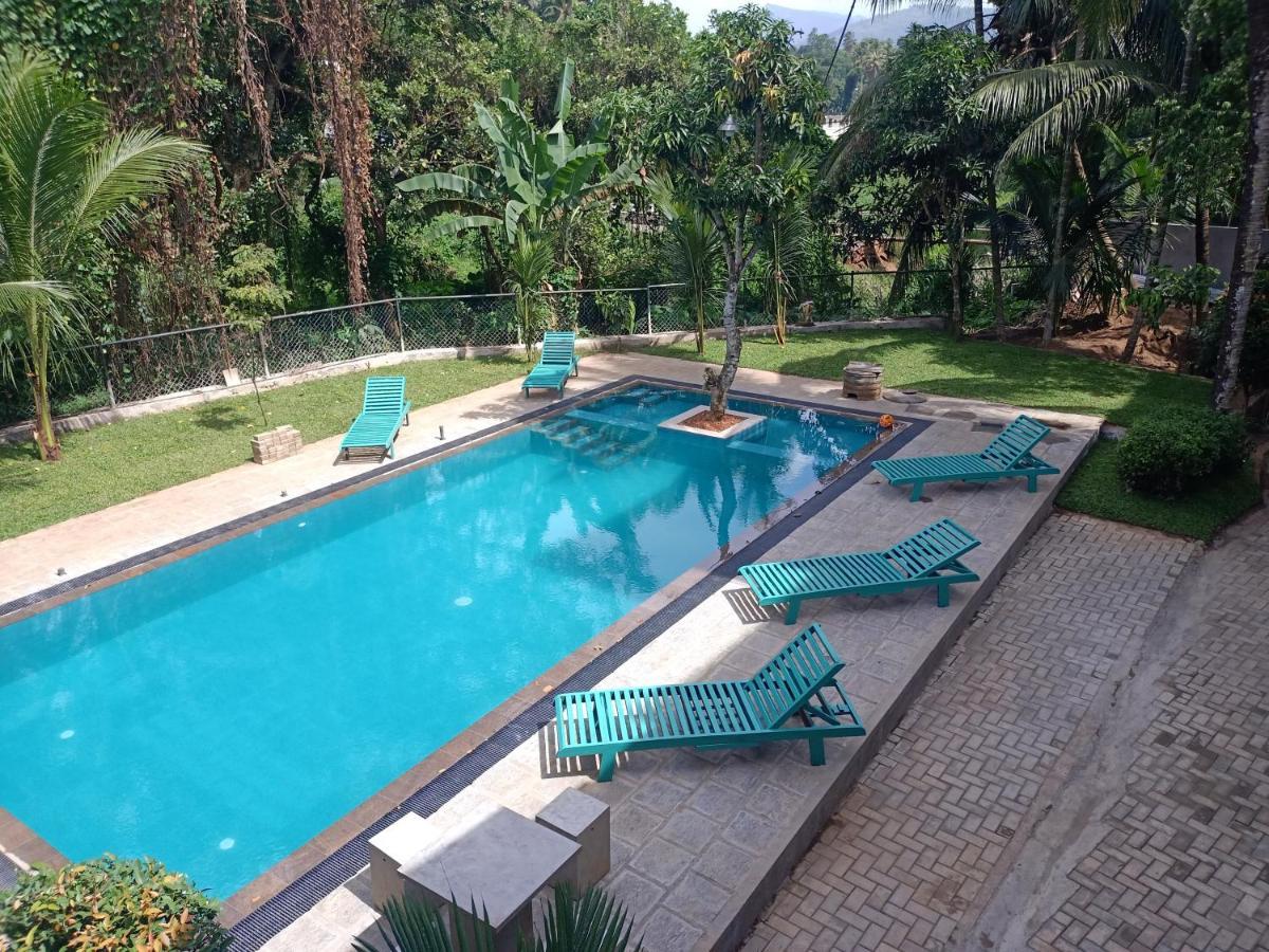 French Garden 3*