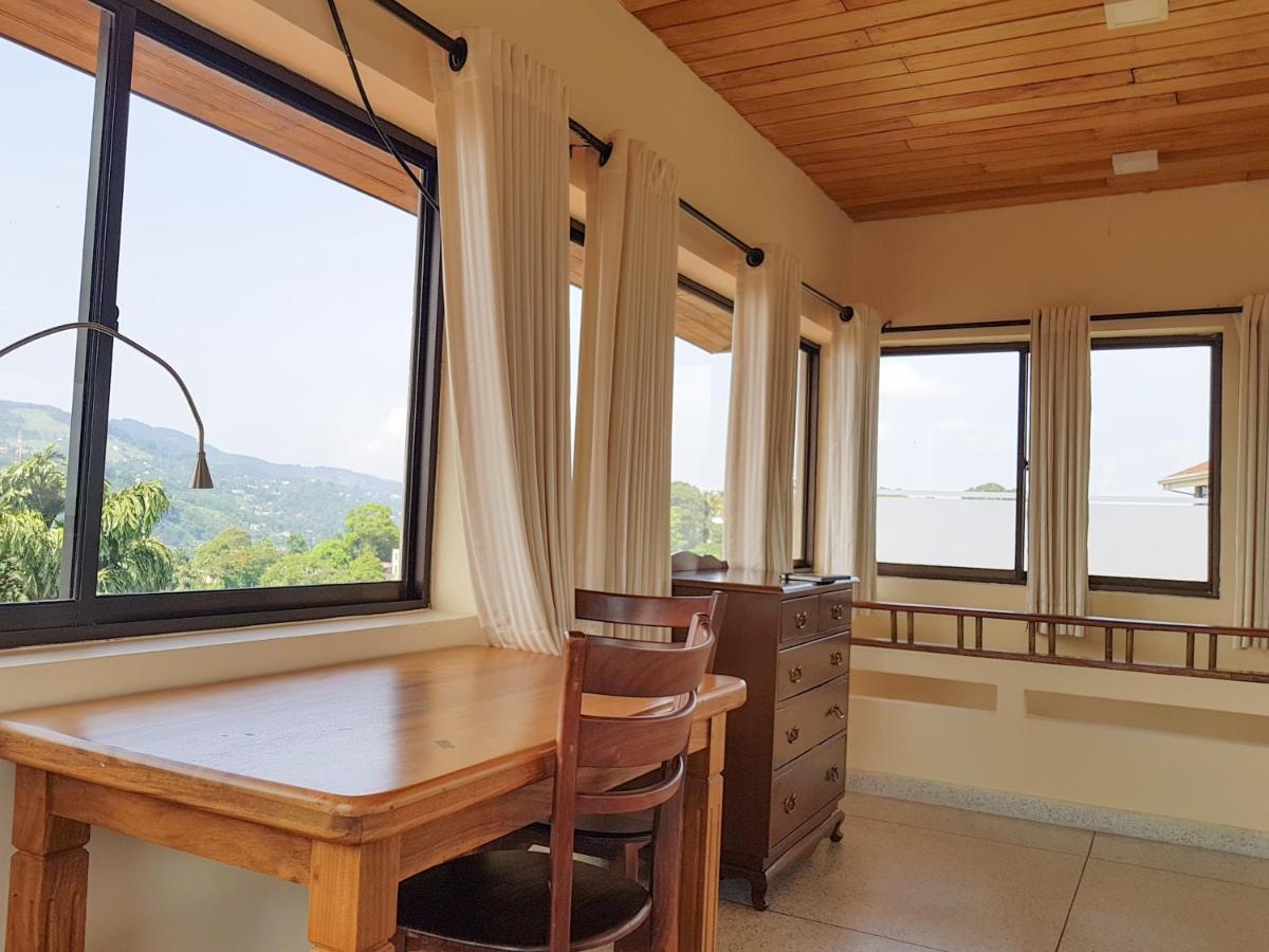 The Views - 360 Mountain View Homestay Kandy