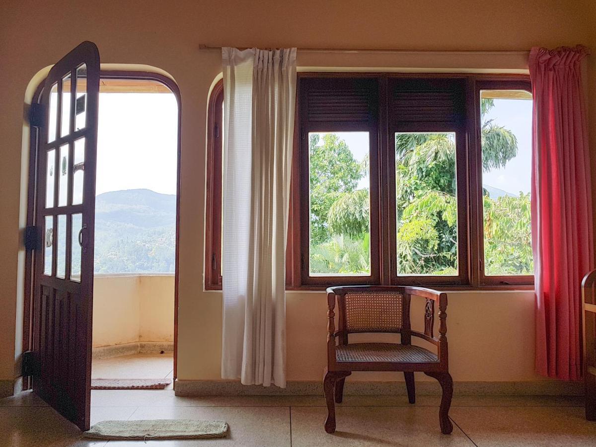 The Views - 360 Mountain View *