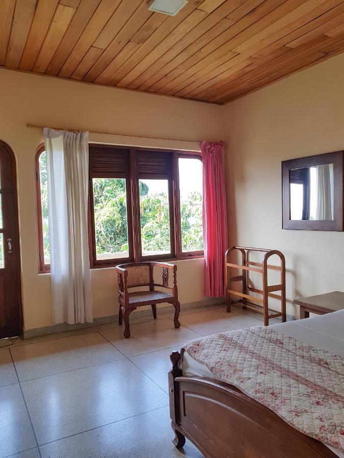 Homestay The Views - 360 Mountain View