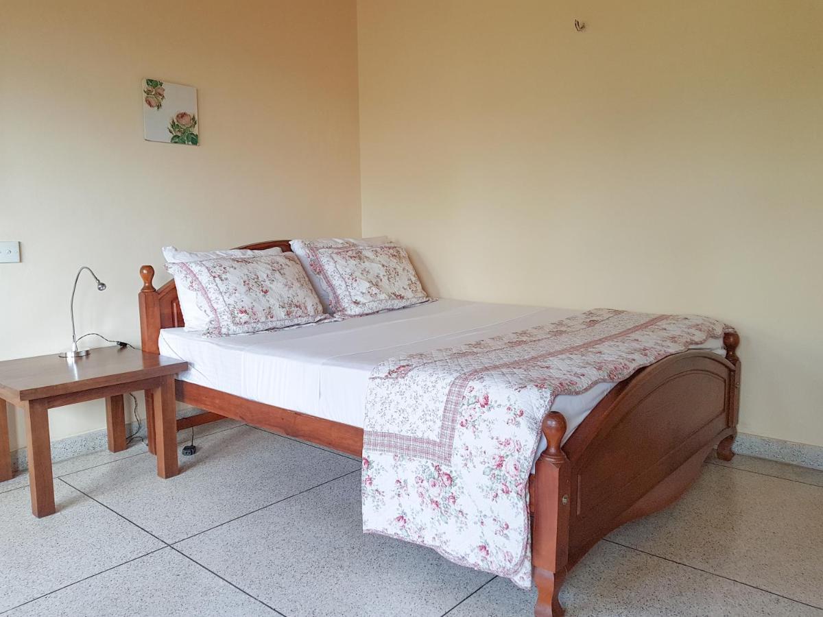 The Views - 360 Mountain View Homestay Kandy