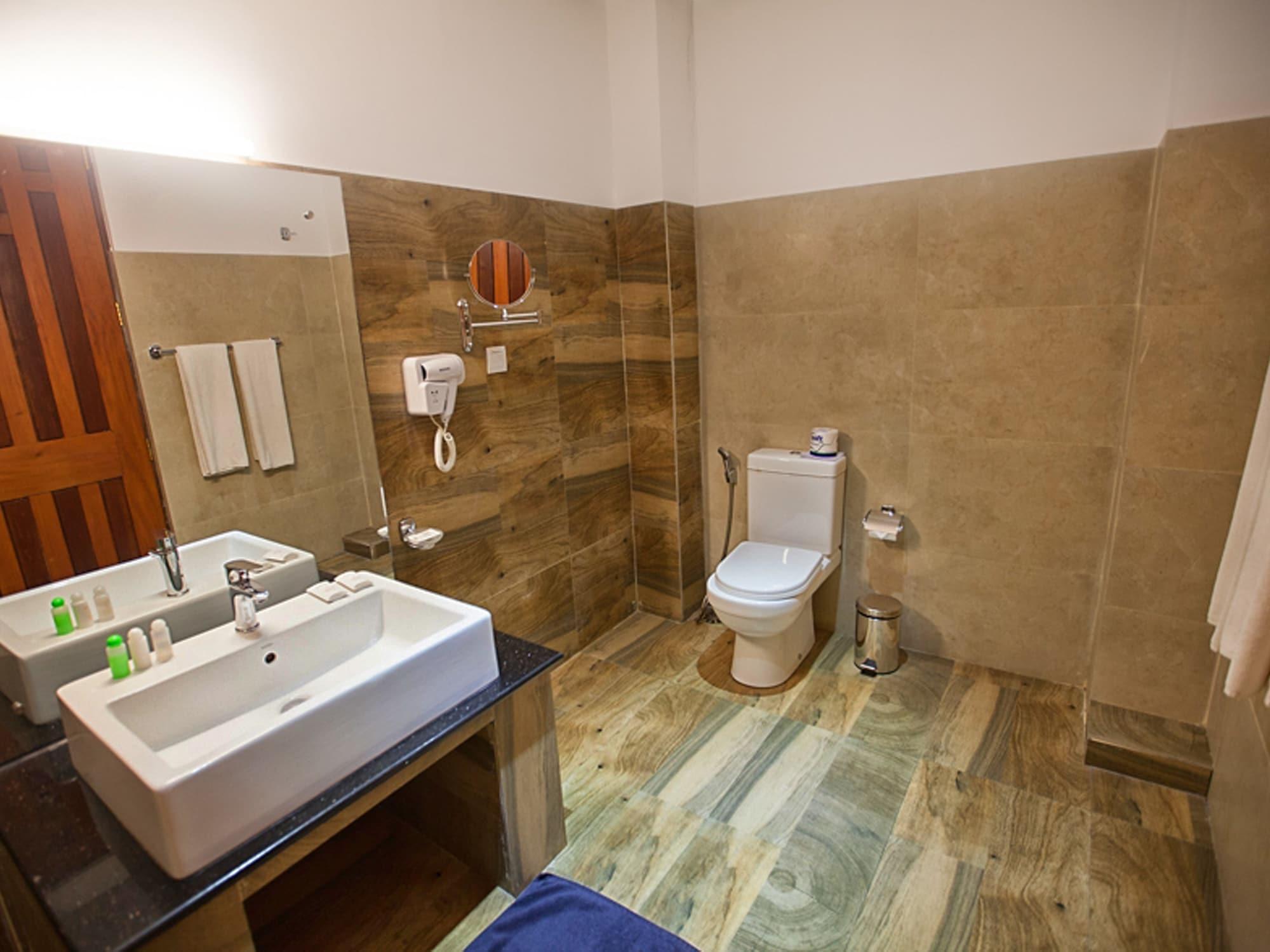 Hotel Oak Ray Regency 5*