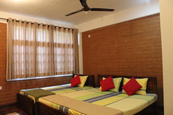 Windy Hanthana Guest house *